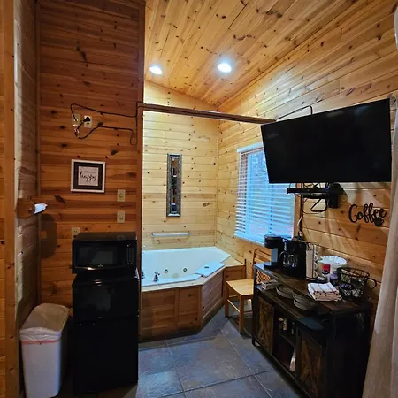 2 Min To Beaver Lakeking Bedfirepitjetted Tub Eureka Springs Exterior photo