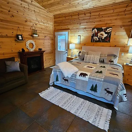 2 Min To Beaver Lakeking Bedfirepitjetted Tub Eureka Springs Exterior photo