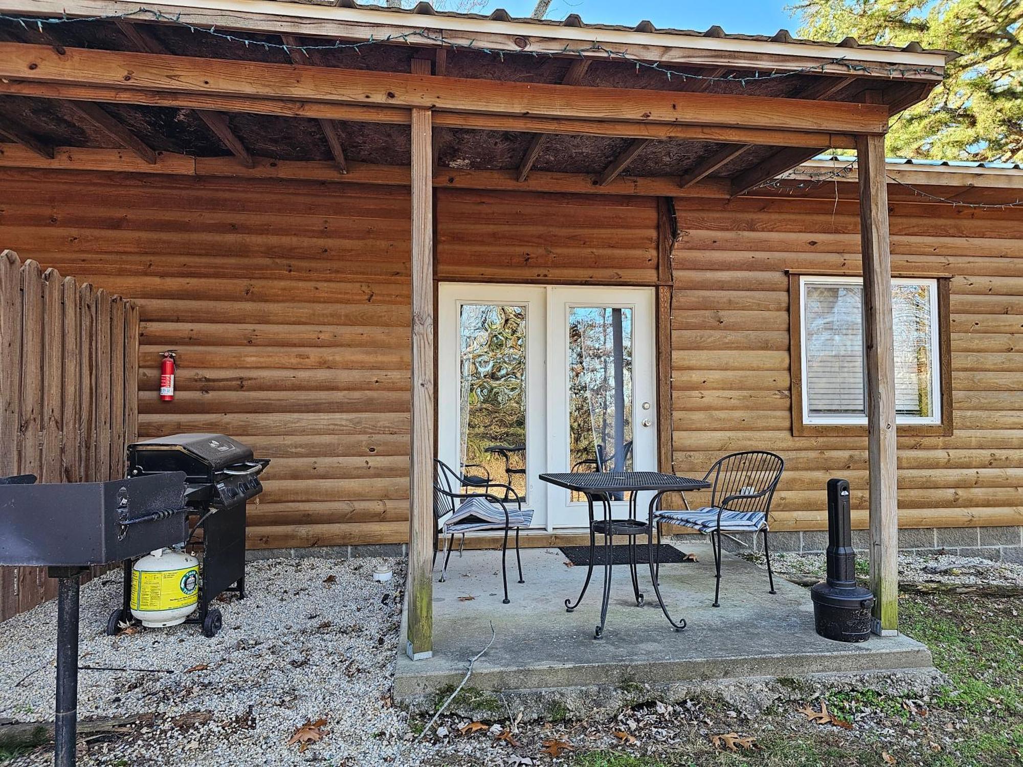Apartment 2 Min To Beaver Lakeking Bedfirepitjetted Tub Eureka Springs